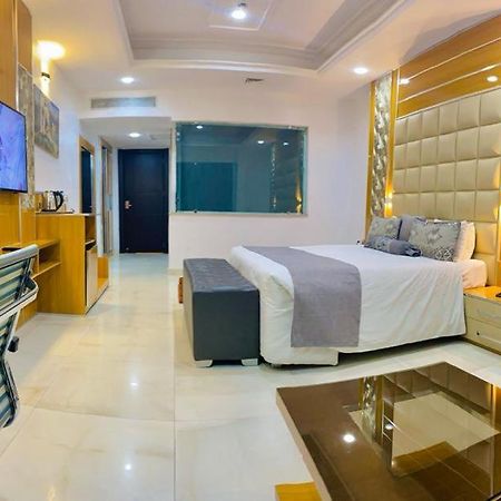 Caesar'S Luxury Hotel Леки Екстериор снимка