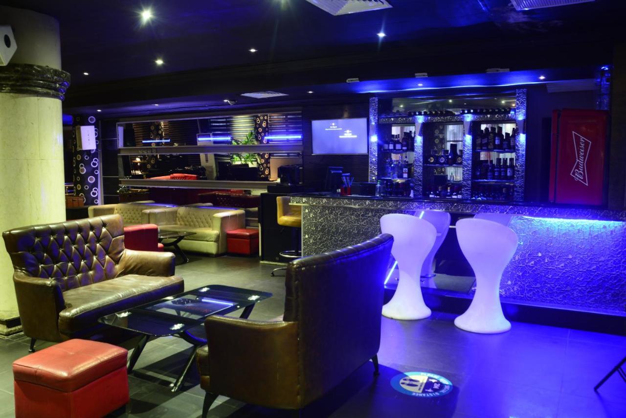 Caesar'S Luxury Hotel Леки Екстериор снимка