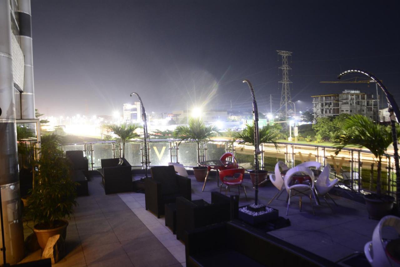 Caesar'S Luxury Hotel Леки Екстериор снимка