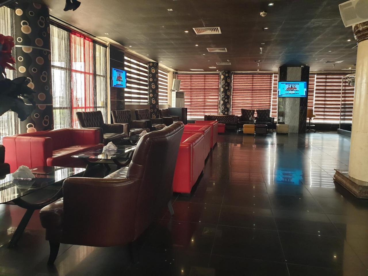 Caesar'S Luxury Hotel Леки Екстериор снимка