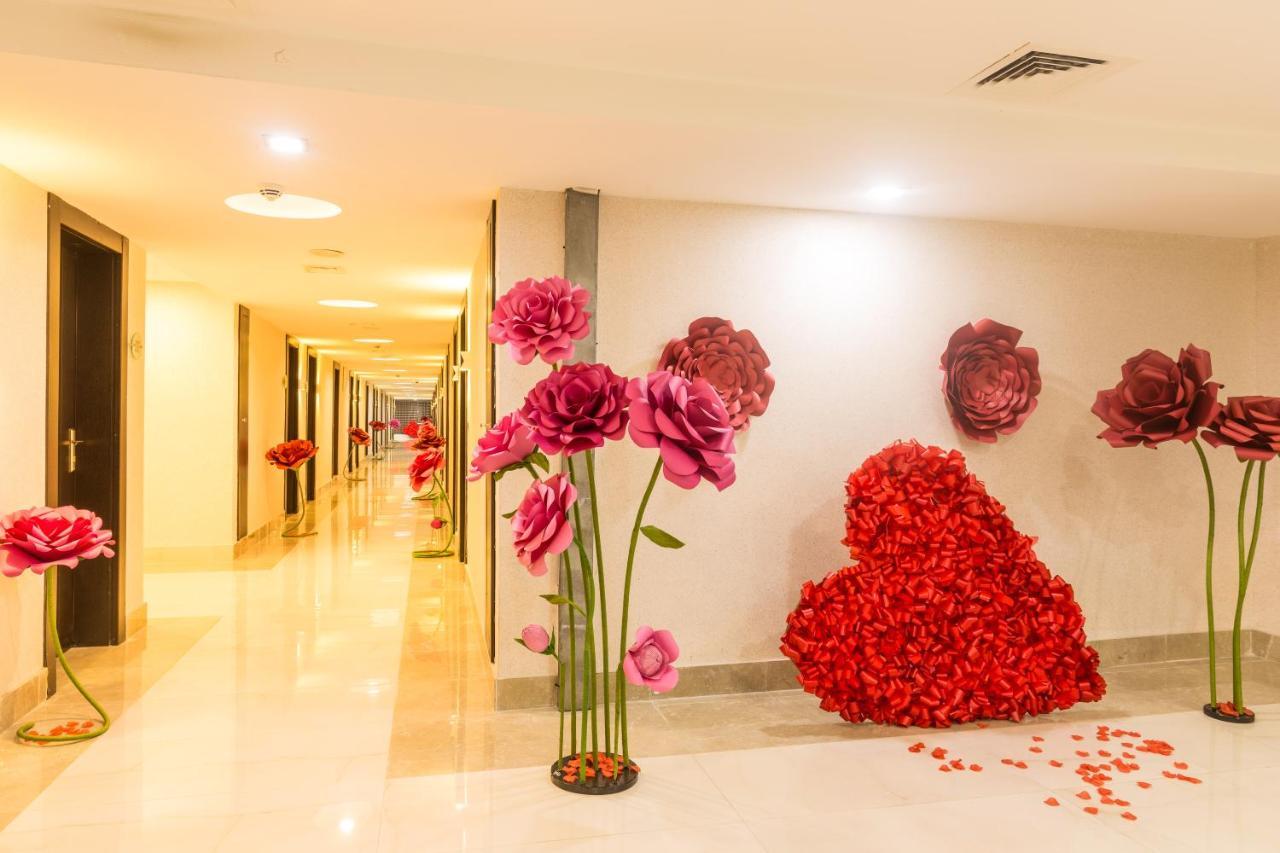 Caesar'S Luxury Hotel Леки Екстериор снимка
