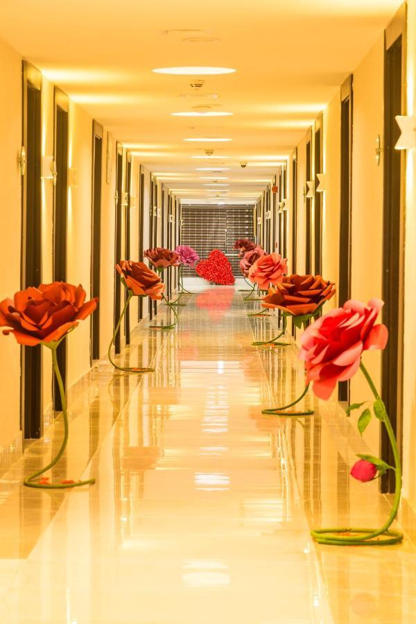 Caesar'S Luxury Hotel Леки Екстериор снимка